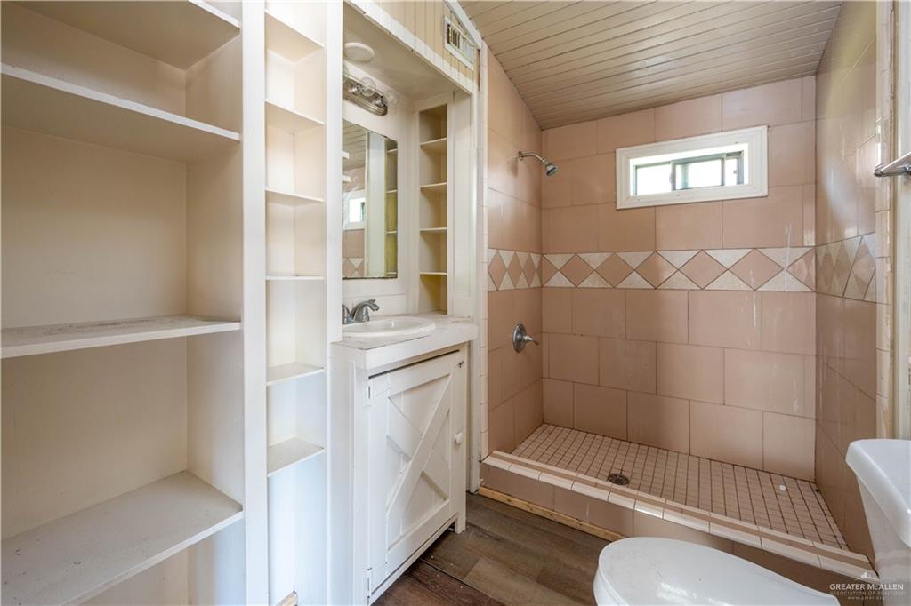 209 Huisache Avenue Rio Hondo, TX 78583 - Photo 6 of 14