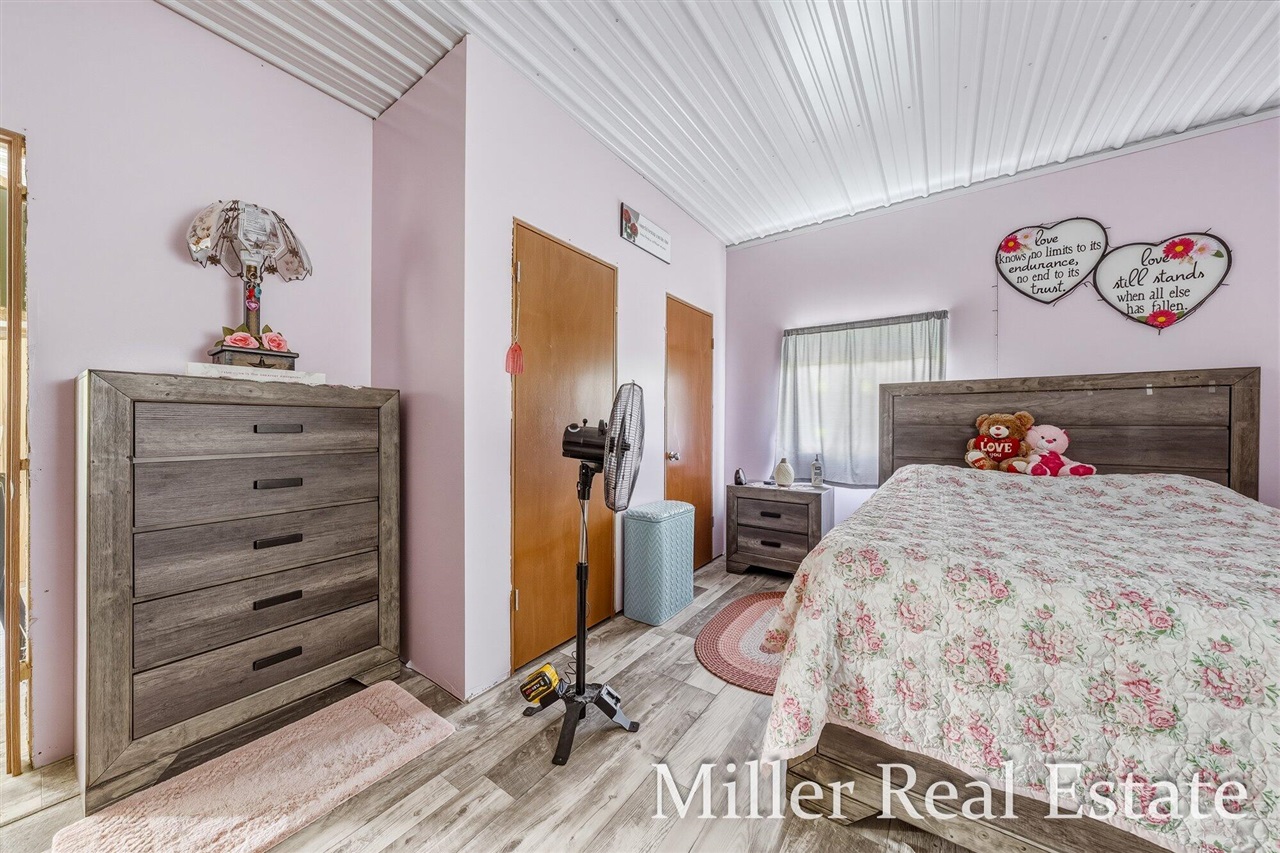 9607 Barryville Road Dowling, MI 49050 - Photo 12 of 33 Gallery Image 12