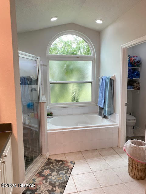 643 Copper Beech Boulevard Deltona, FL 32725 - Photo 12 of 31 Master Bath 2