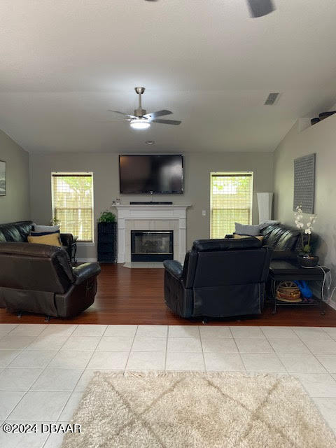643 Copper Beech Boulevard Deltona, FL 32725 - Photo 25 of 31 Living Room