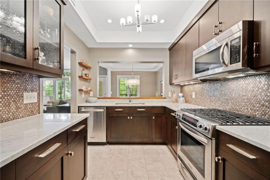 3636 Habersham Road Northwest, Unit 1103 Atlanta, GA 30305 - Photo 19 of 23