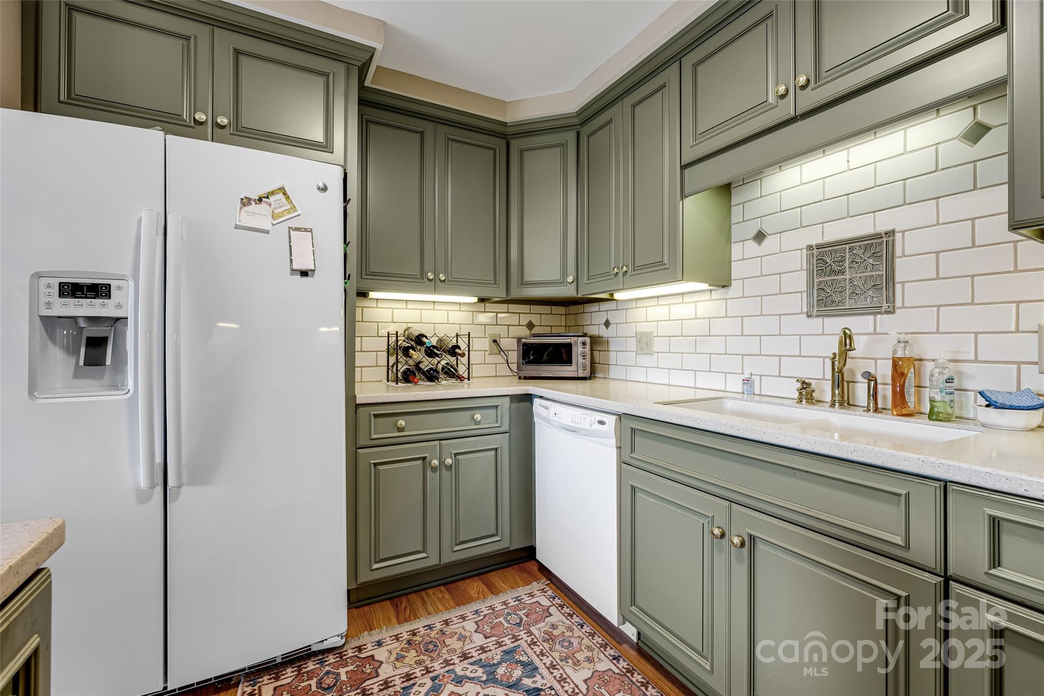 77 Chestnut Street, Unit 303 Tryon, NC 28782 - Photo 9 of 41