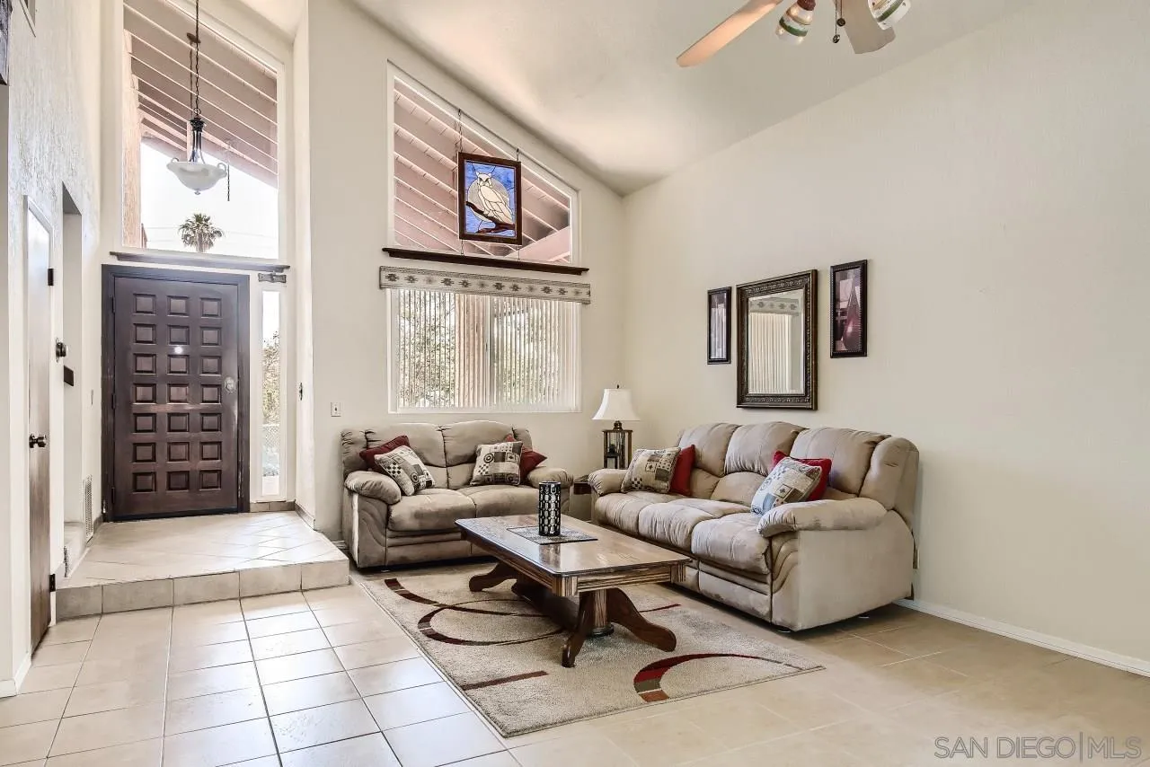 396 El Monte Road El Cajon, CA 92020 - Photo 4 of 18 a living room with furniture