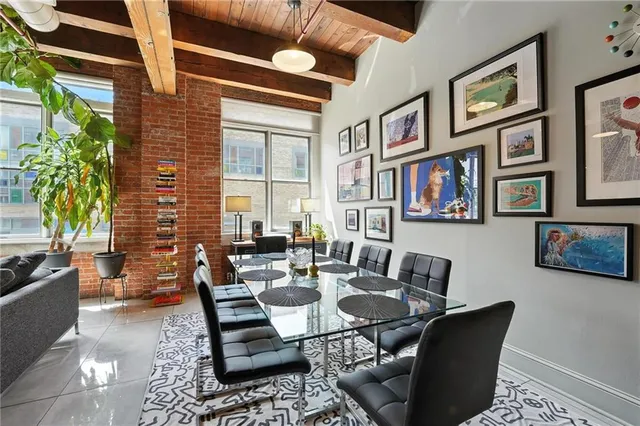 $330,000 | 306 West 7th Street, Unit 201, Kansas City, MO 64105