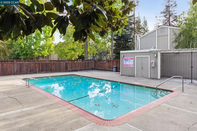 $935,000 | 557 Garden Creek Place, Danville, CA 94526