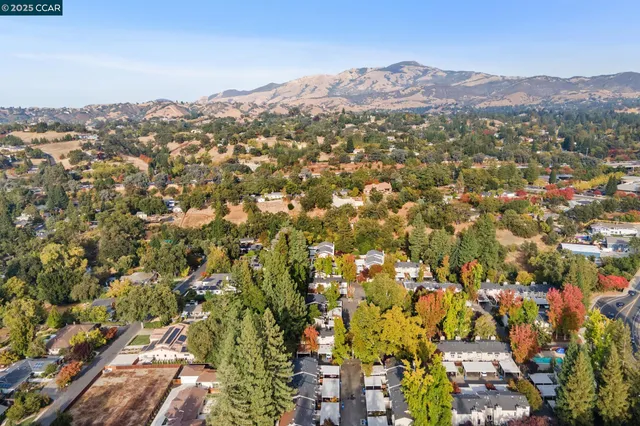 $935,000 | 557 Garden Creek Place, Danville, CA 94526