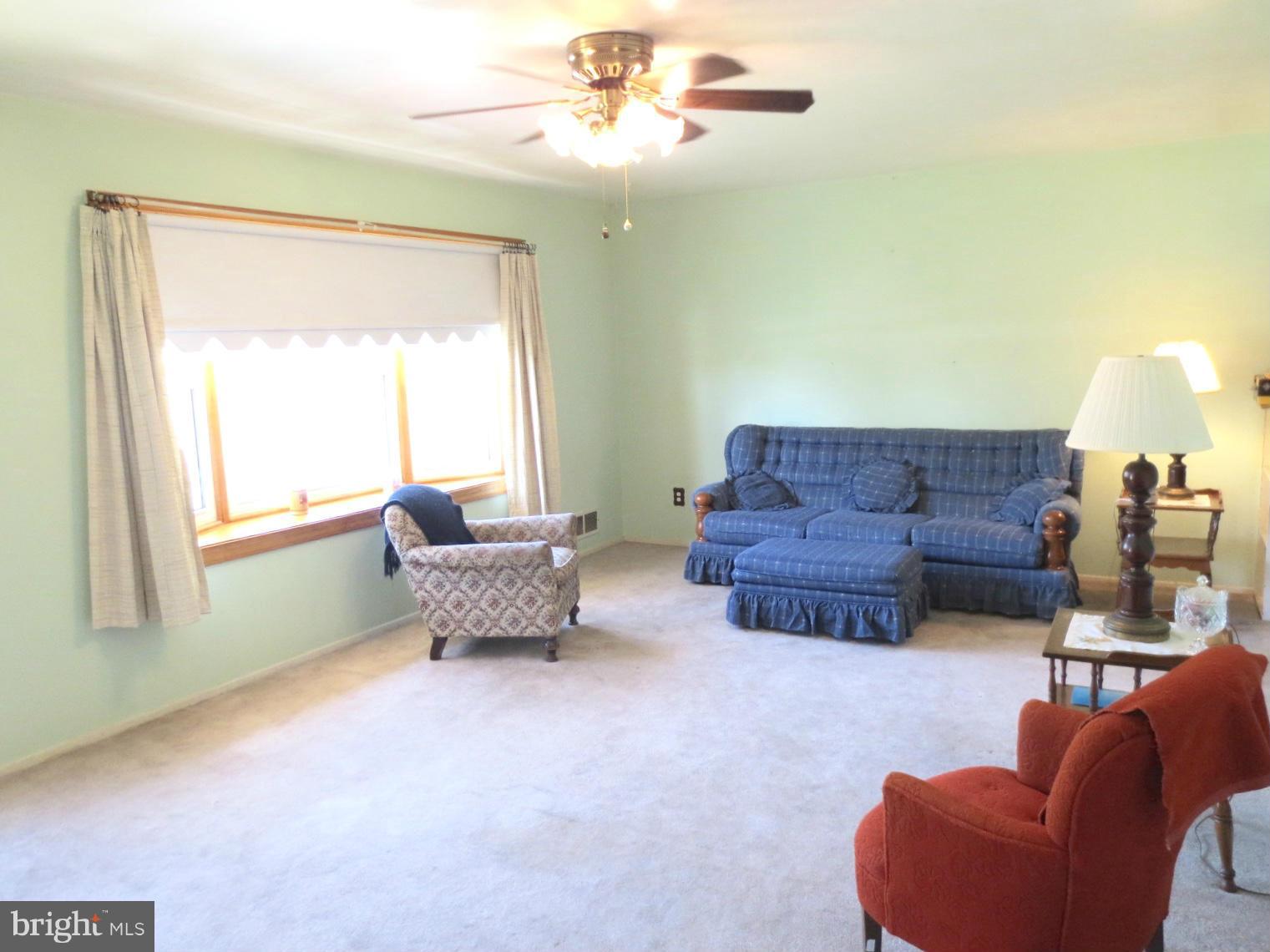 2210 Chapman Road Hyattsville, MD 20783 - Photo 4 of 30 Living Room