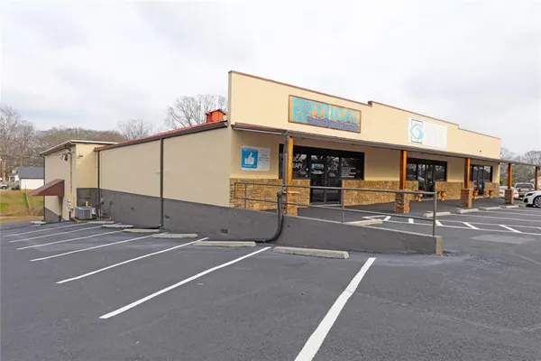 $2,600 | 300 Alabama Avenue, Unit D, Bremen, GA 30110