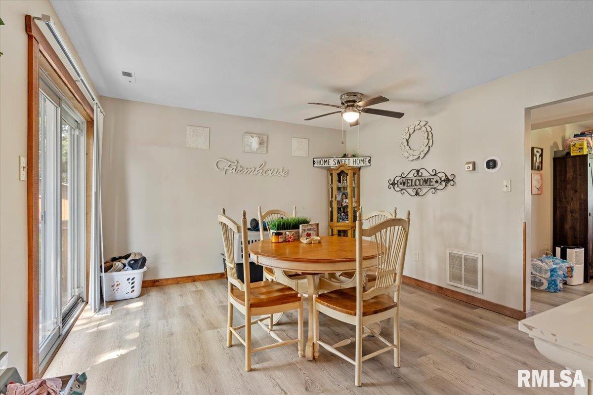 34187 East 6th Road Pawnee, IL 62558 - Photo 9 of 40 Gallery Image 9