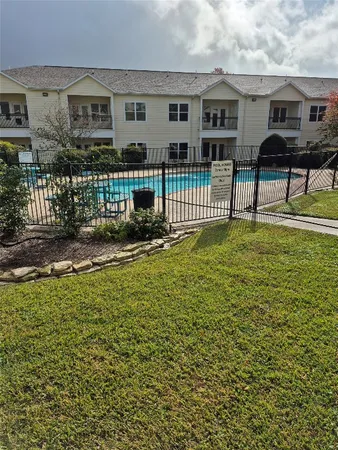 $1,395 | 12565 Melville Drive, Unit 224, Montgomery, TX 77356