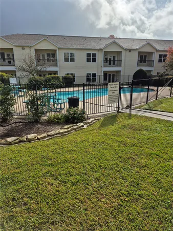 $1,395 | 12565 Melville Drive, Unit 224, Montgomery, TX 77356