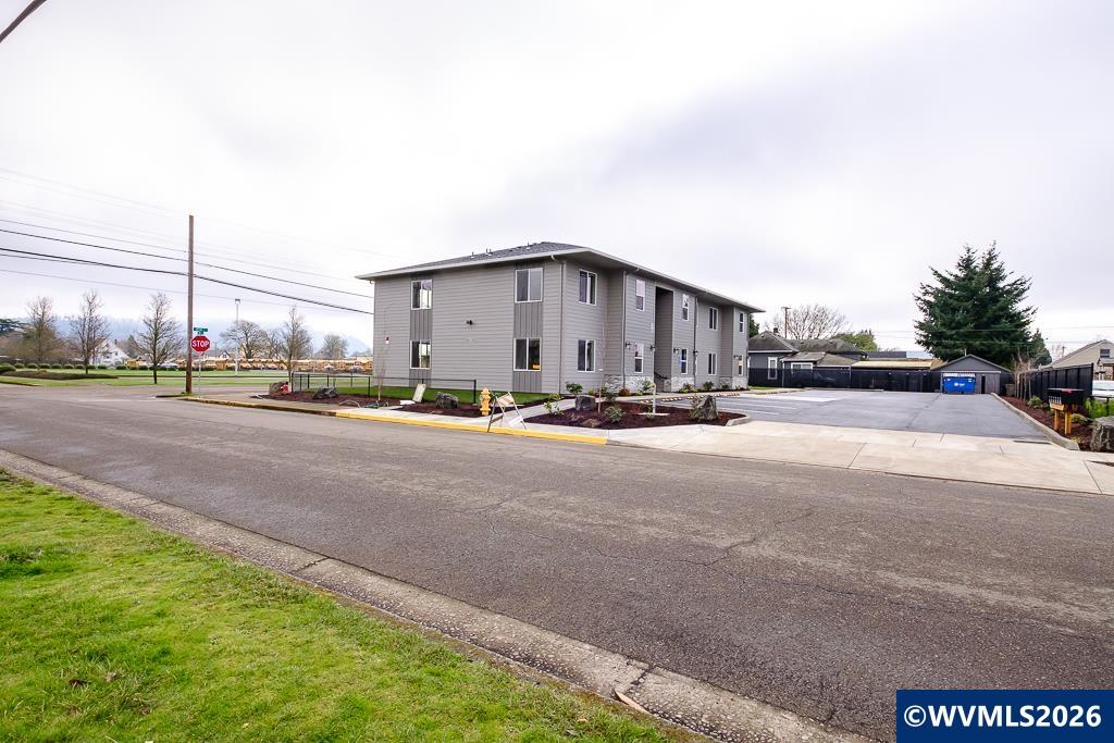 400 West Rose Street Lebanon, OR 97355 - Photo 35 of 40