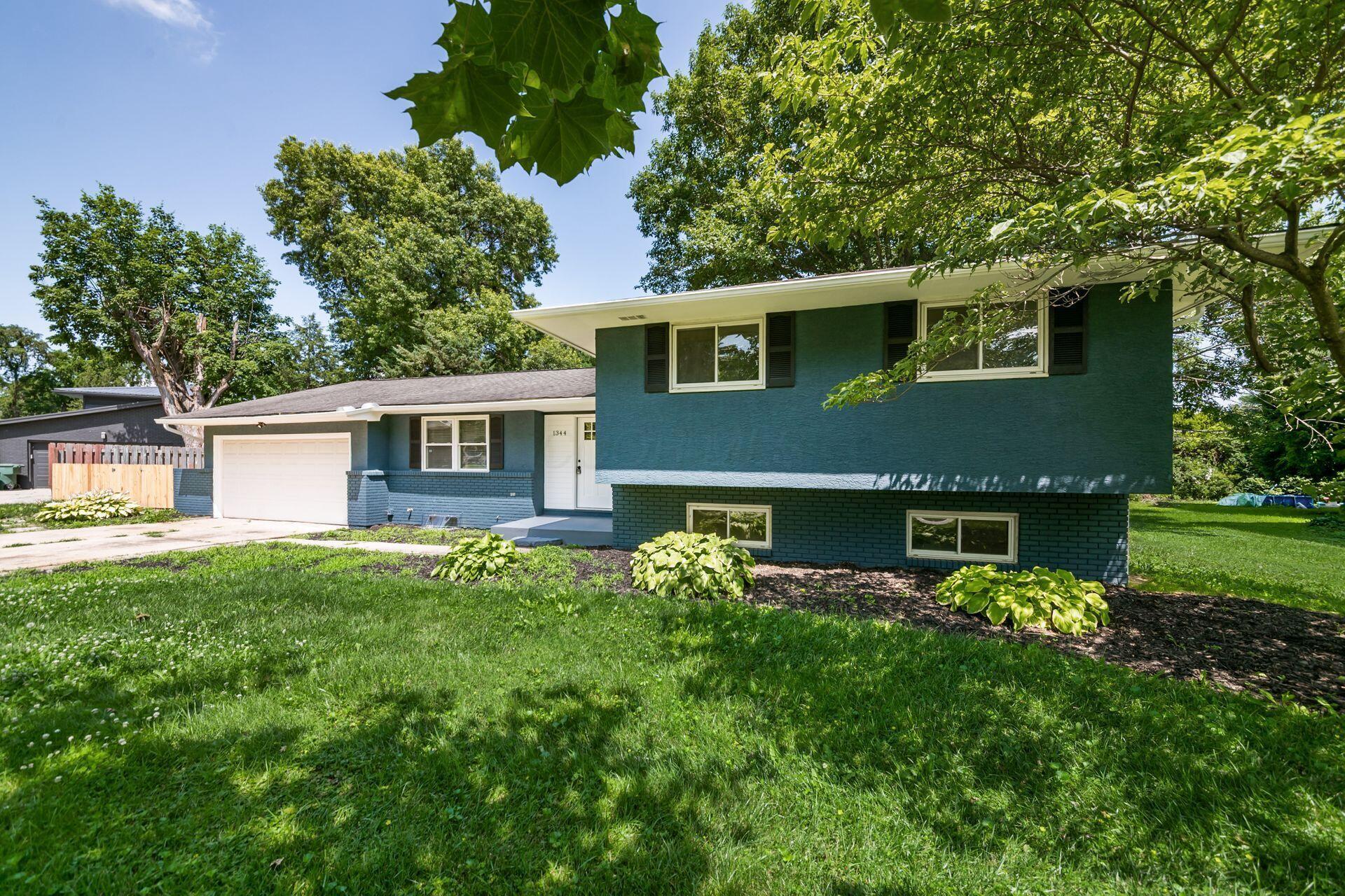 1344 Yorktown Road Columbus, OH 43232 - Photo 3 of 47 003_7e6_L 204 Oakwood Ct003-2