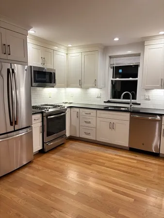 $3,400 | 409 Shirley Street, Unit 2, Winthrop, MA 02152