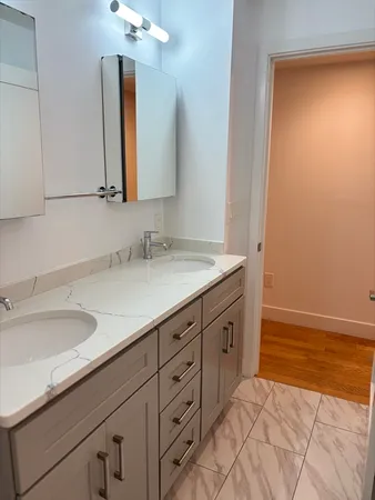 $3,400 | 409 Shirley Street, Unit 2, Winthrop, MA 02152