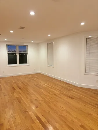 $3,400 | 409 Shirley Street, Unit 2, Winthrop, MA 02152