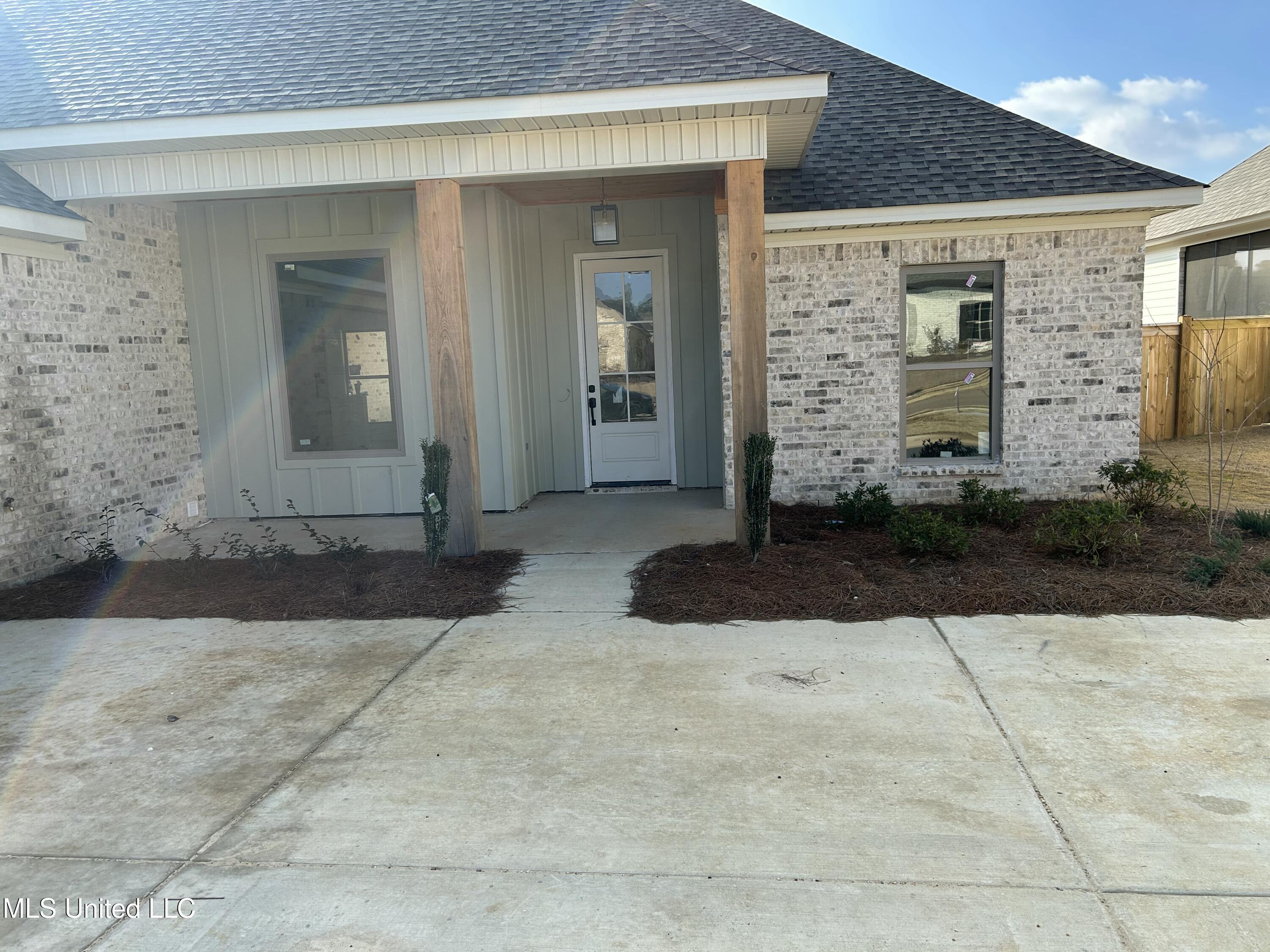 225 Bronson Bend Flowood, MS 39232 - Photo 3 of 8 IMG_4827