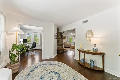$1,345,000 | 301 Bronxville Road, Bronxville, NY 10708