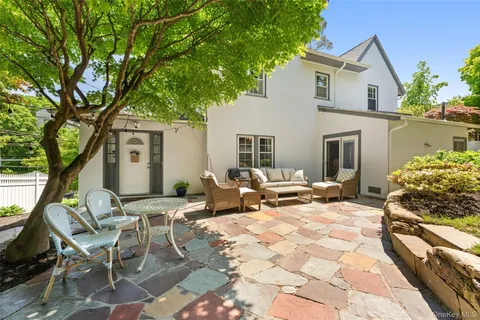 $1,345,000 | 301 Bronxville Road, Bronxville, NY 10708