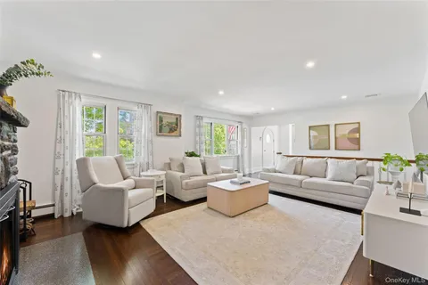 $1,345,000 | 301 Bronxville Road, Bronxville, NY 10708