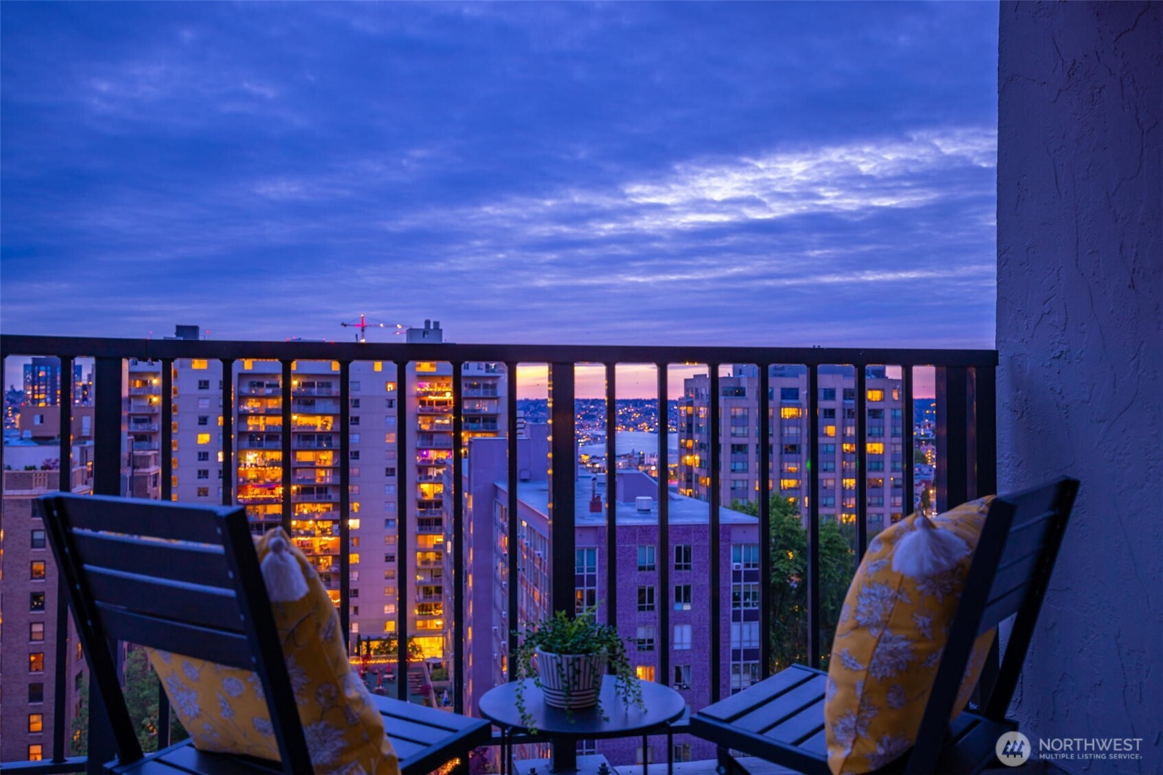 1120 Spring Street, Unit 1301 Seattle, WA 98104 - Photo 27 of 36