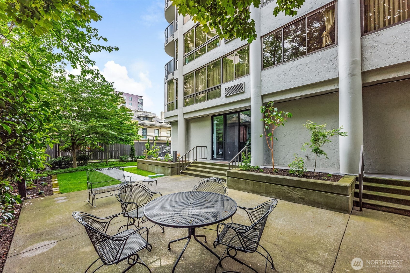 1120 Spring Street, Unit 1301 Seattle, WA 98104 - Photo 30 of 36