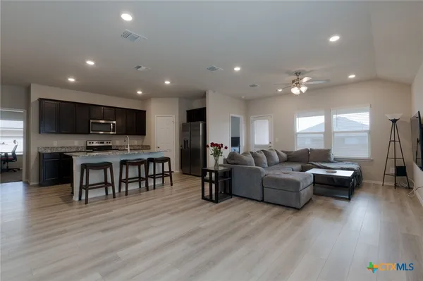 $1,695 | 2334 Aylesbury Drive, Copperas Cove, TX 76522