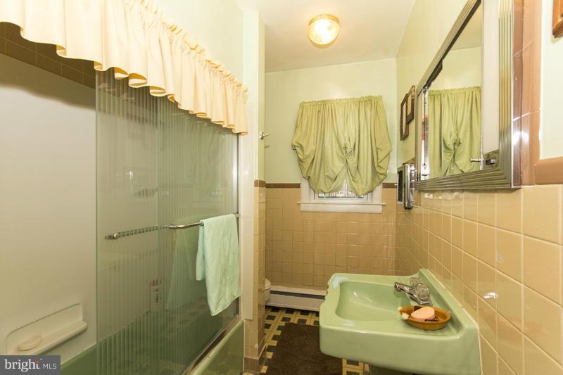 926 Seneca Park Road Baltimore, MD 21220 - Photo 16 of 30 Bath