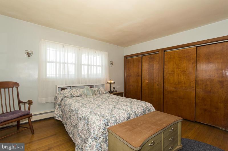 926 Seneca Park Road Baltimore, MD 21220 - Photo 18 of 30 Bedroom