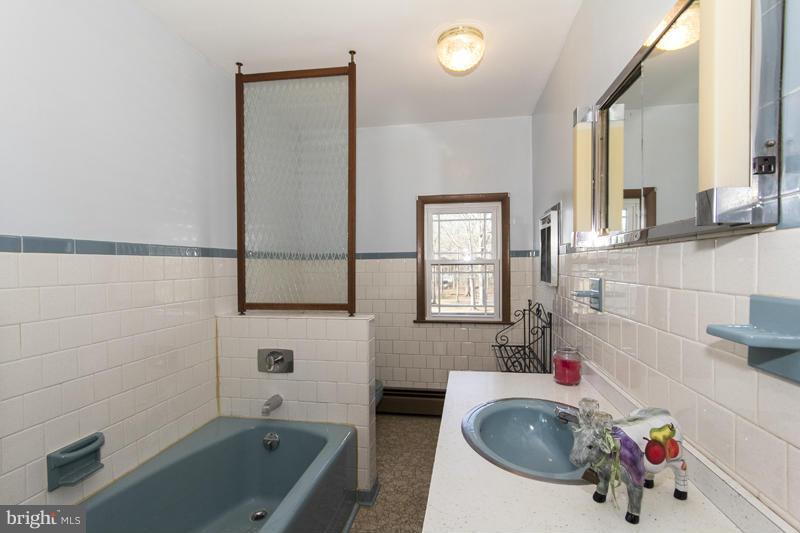 926 Seneca Park Road Baltimore, MD 21220 - Photo 20 of 30 Bath