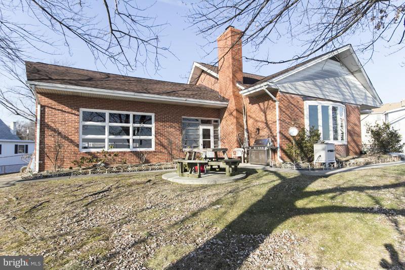 926 Seneca Park Road Baltimore, MD 21220 - Photo 5 of 30 Exterior (Front)