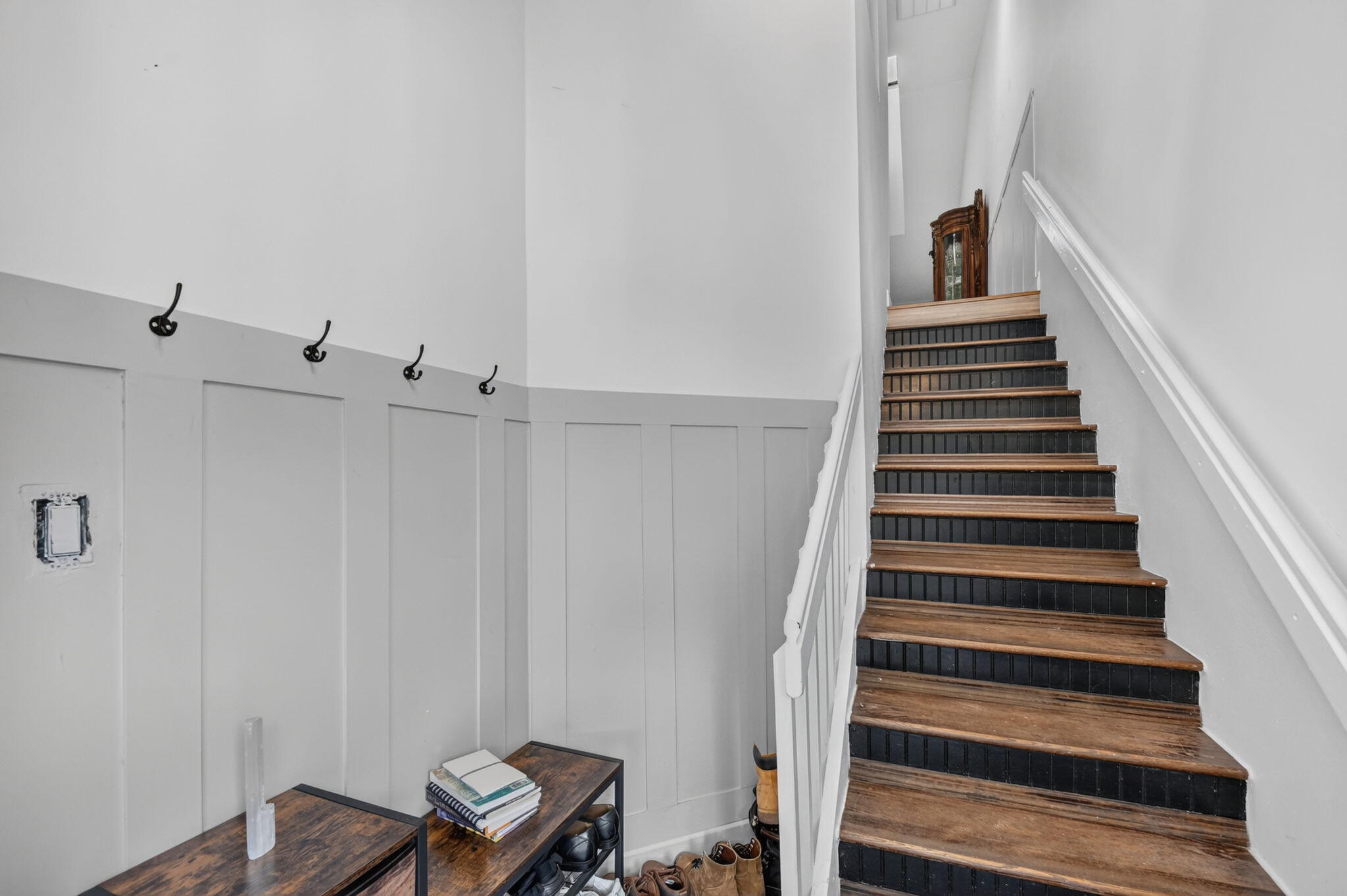 907 Harbour Pointe Way Greenacres, FL 33413 - Photo 25 of 87 Stairway