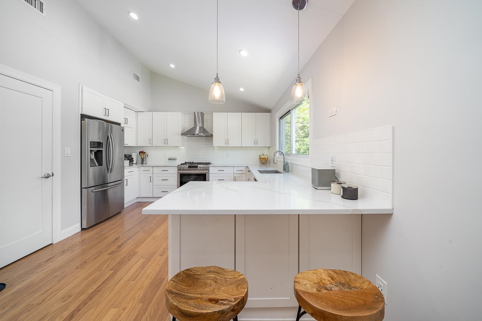 25 Helen Street, Unit 2 Secaucus, NJ 07094 - Photo 6 of 16