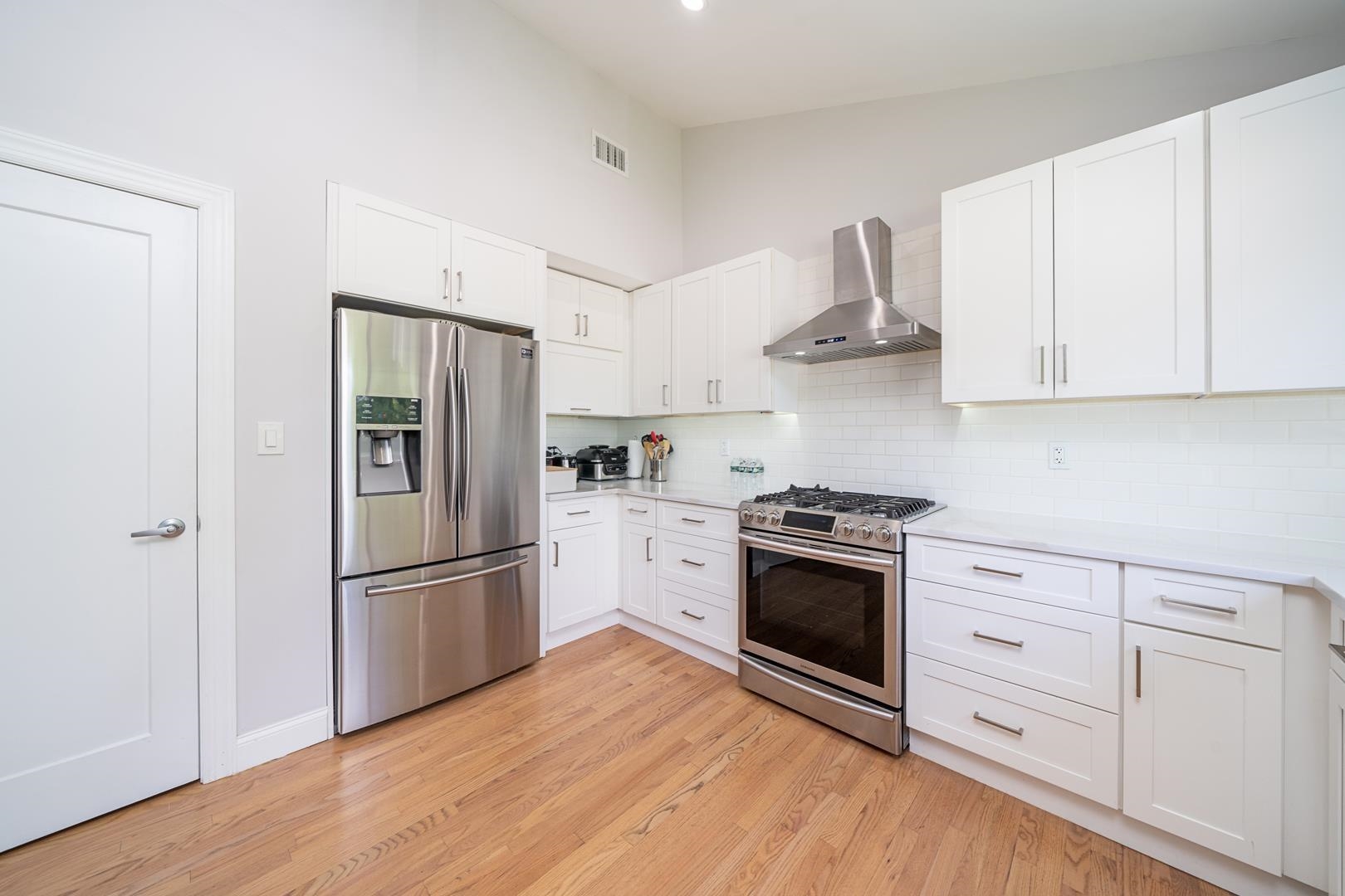 25 Helen Street, Unit 2 Secaucus, NJ 07094 - Photo 9 of 16