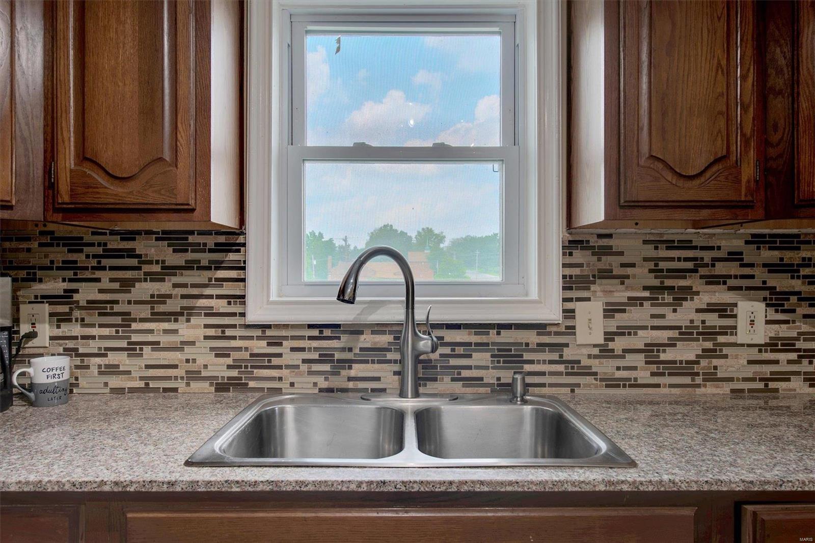 9711 Tesson Ferry Road St. Louis, MO 63123 - Photo 12 of 34
