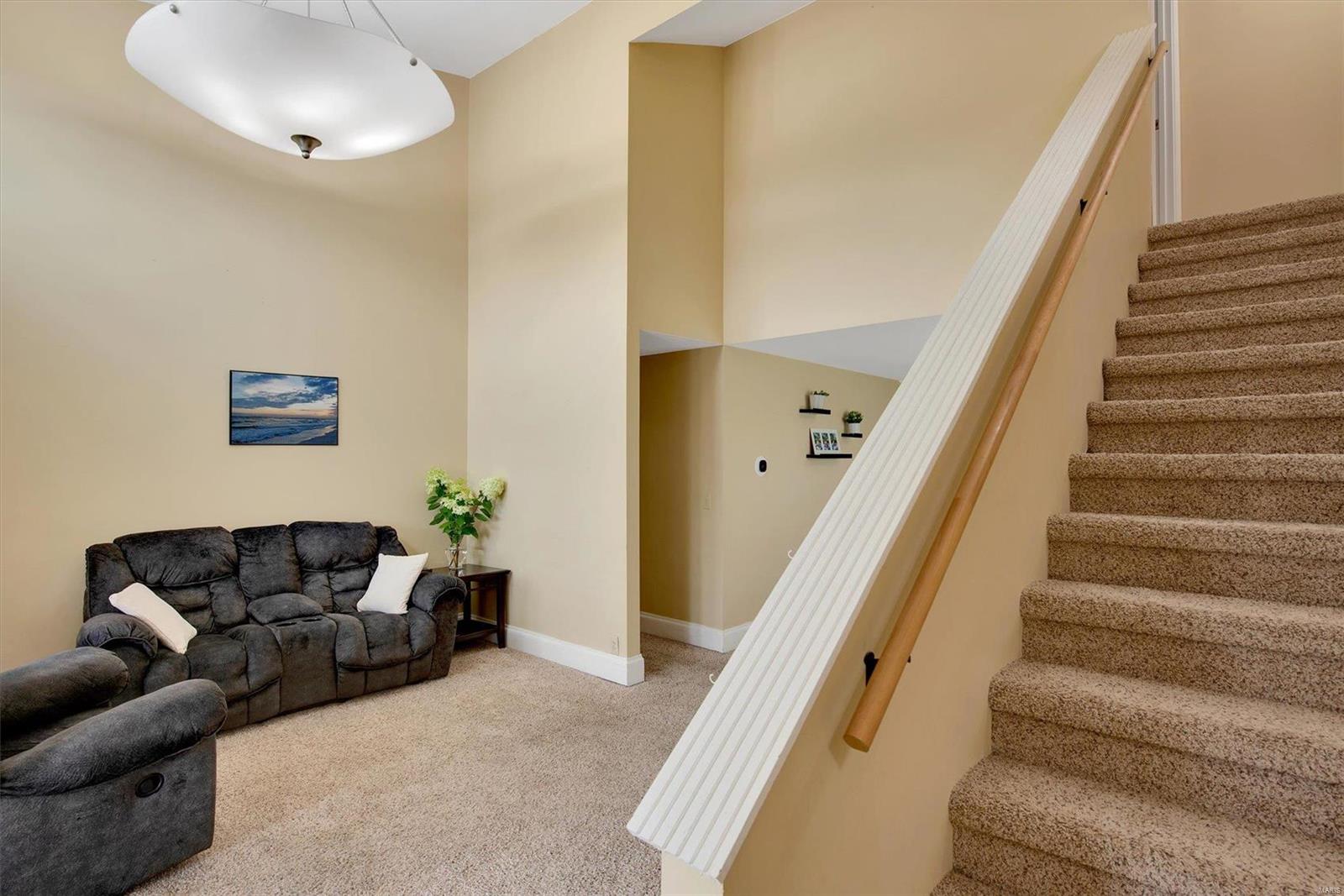 9711 Tesson Ferry Road St. Louis, MO 63123 - Photo 6 of 34
