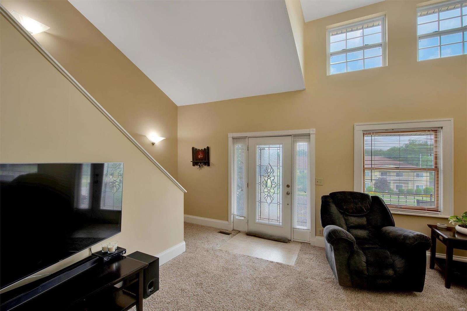 9711 Tesson Ferry Road St. Louis, MO 63123 - Photo 7 of 34