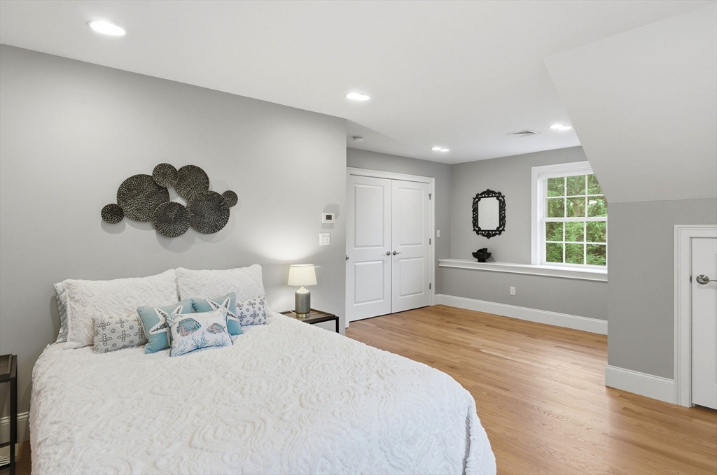 7 Davis Road Bedford, MA 01730 - Photo 30 of 37