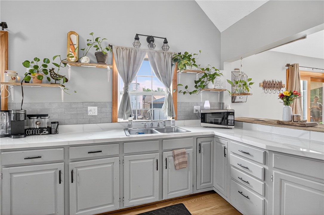 16458 Hinds Road Clarendon, NY 14470 - Photo 10 of 49 Remodeled kitchen