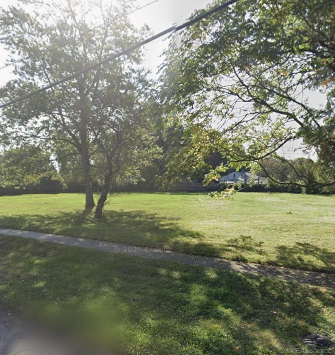 11956 Stephens Warren, MI 48089 - Photo 2 of 6