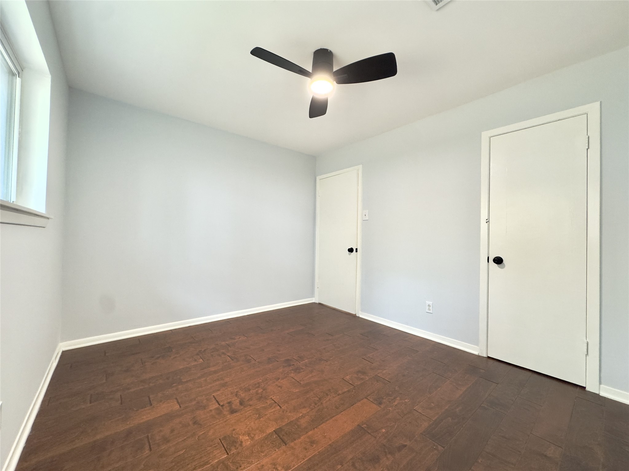 1415 Mapleton Drive Houston, TX 77043 - Photo 22 of 45 a view of an empty room