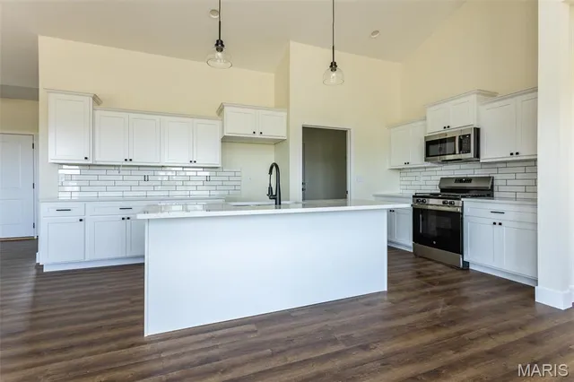 $499,900 | 7154 Savannah Drive, Edwardsville, IL 62025