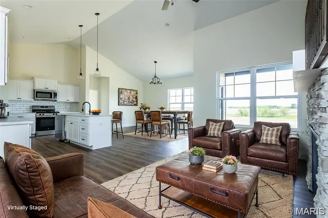 $499,900 | 7154 Savannah Drive, Edwardsville, IL 62025