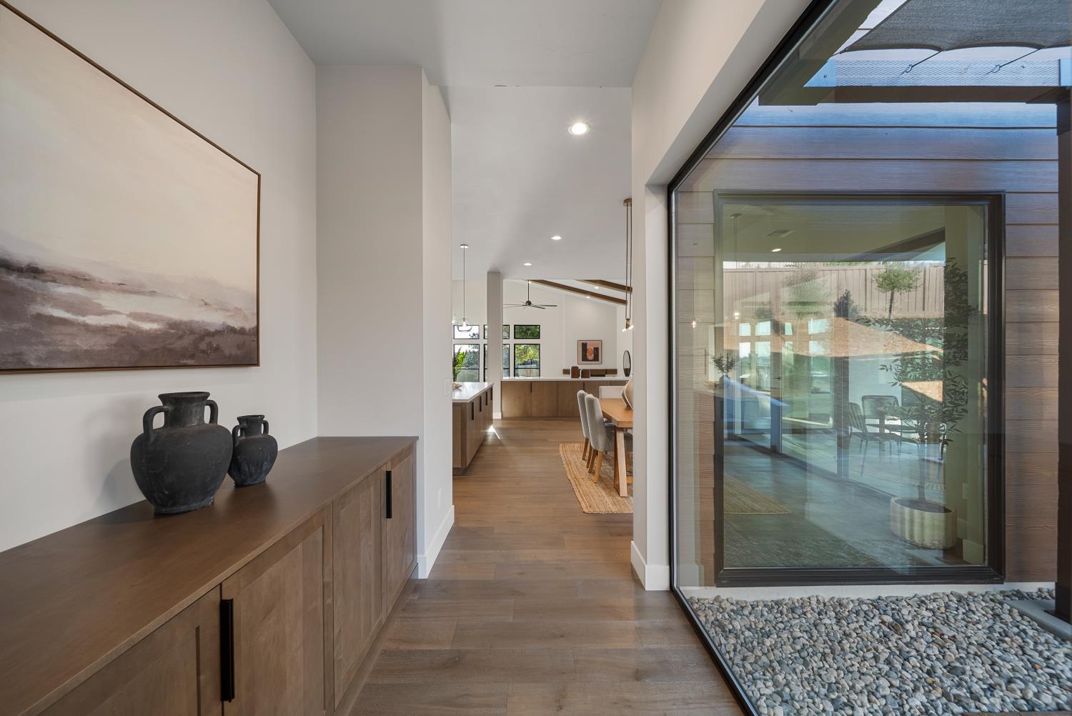 1700 Ridgeview Circle Auburn, CA 95603 - Photo 23 of 39 a hallway with a view of living room