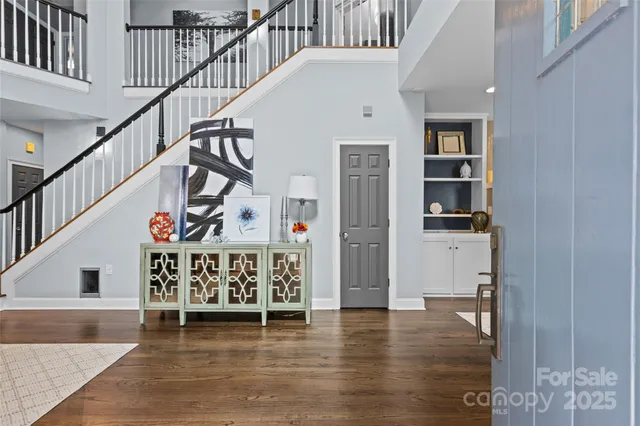 a view of entryway and hall