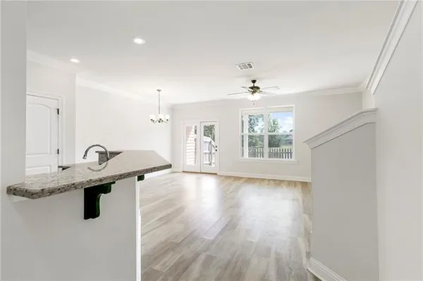 $2,150 | 203 Snowy Egret Court, Madisonville, LA 70447
