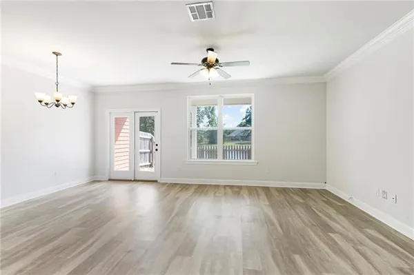 $2,150 | 203 Snowy Egret Court, Madisonville, LA 70447