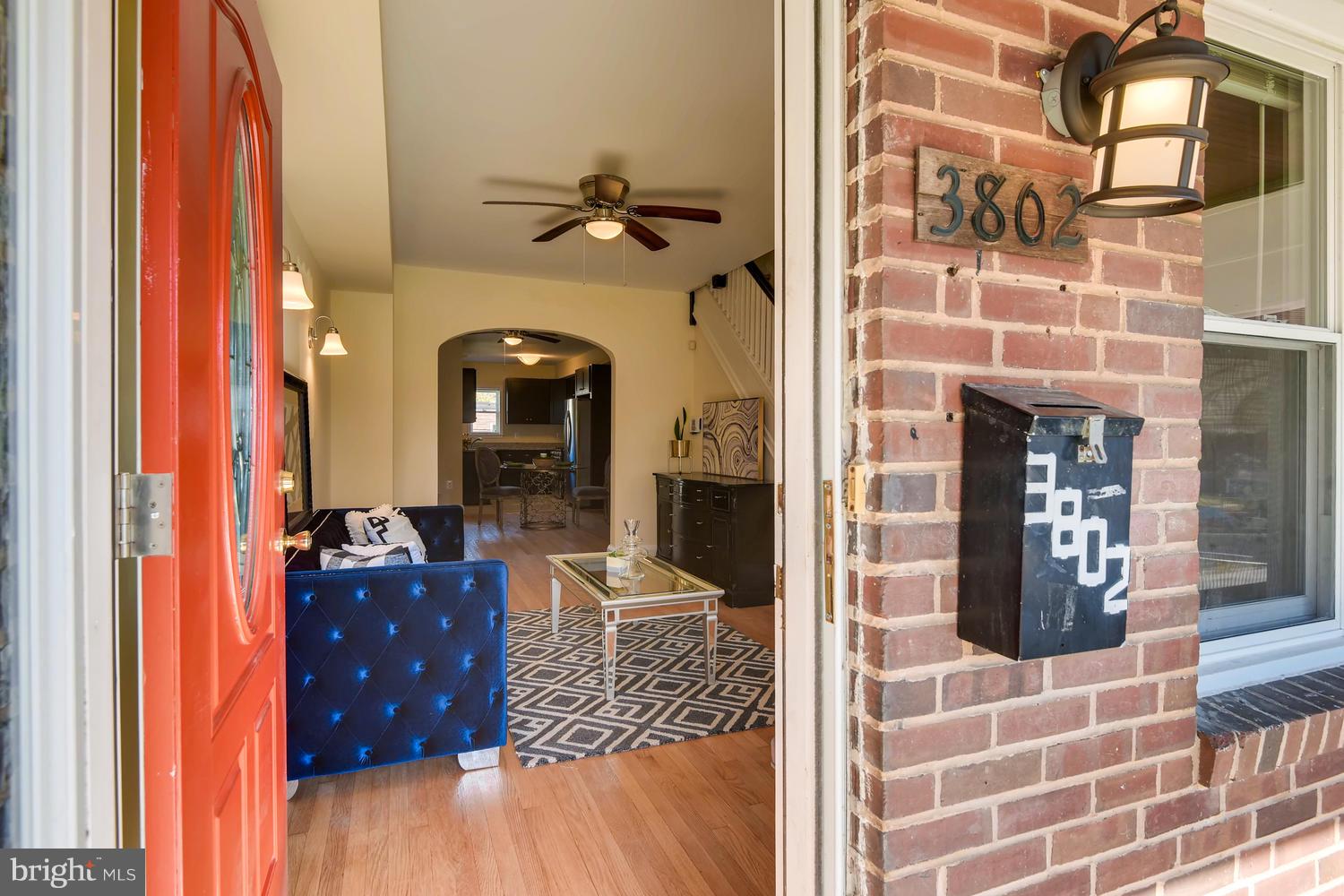 3802 Woodridge Road Baltimore, MD 21229 - Photo 6 of 24 Gallery Image 6