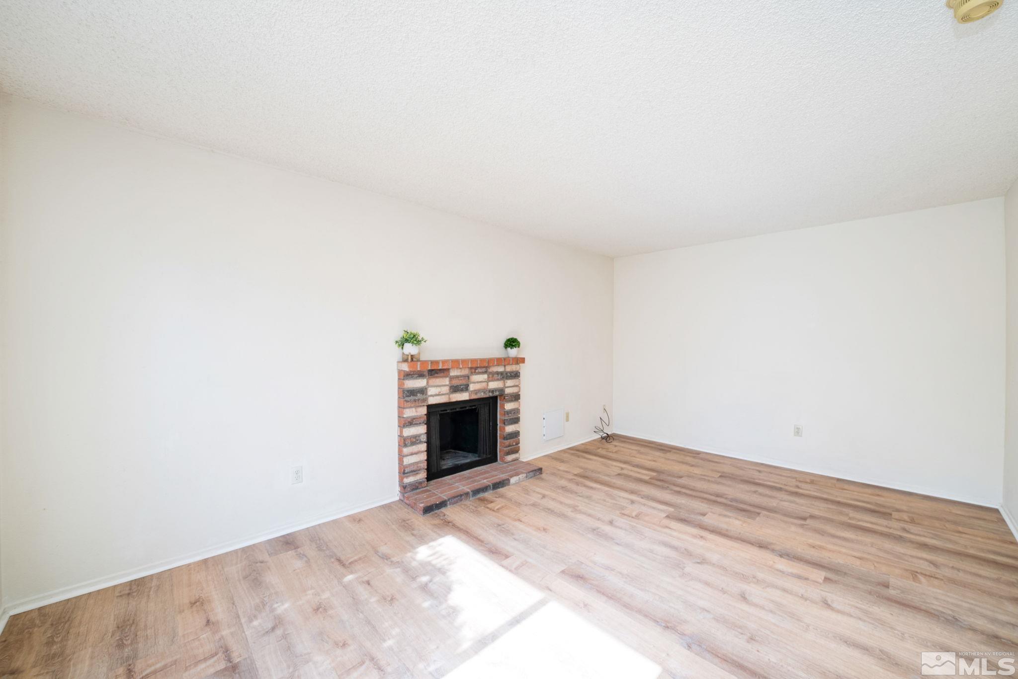 4753 Reggie Road Reno, NV 89502 - Photo 6 of 26 Photo 6