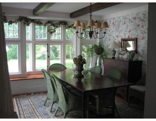 44 Gibson Road Bristol, RI 02809 - Photo 5 of 8 Dining Room.